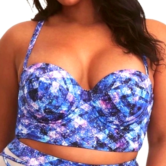 Torrid swimsuit top - Picture 2 of 6